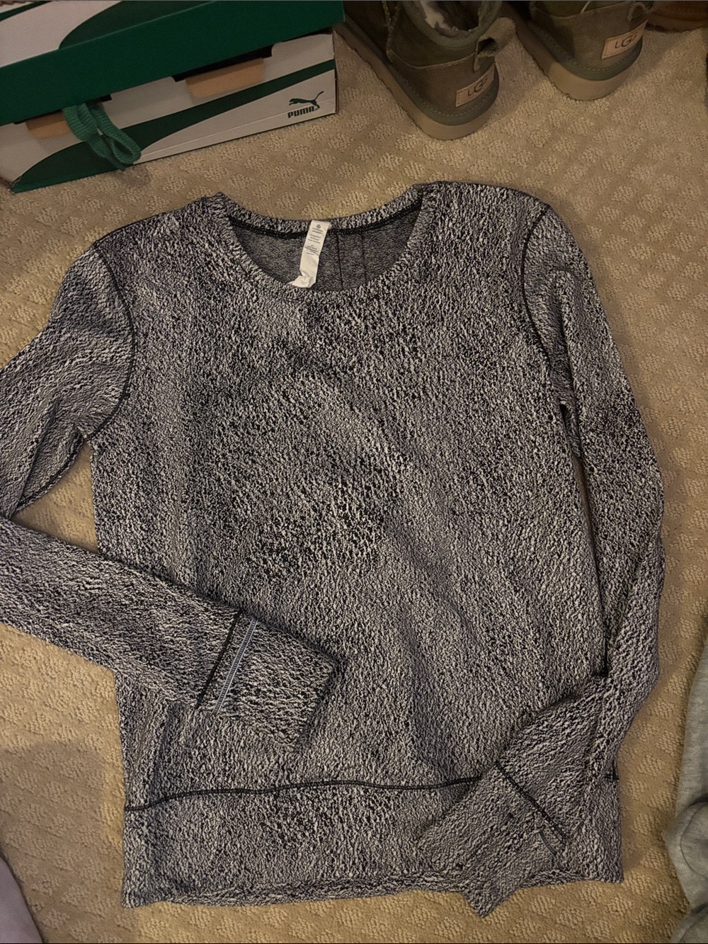 Lululemon Knit Long-Sleeve Heathered Crewneck Top - b/w sz 4
